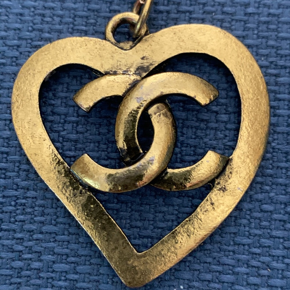 CHANEL heart pendant Authentic Guaranteed